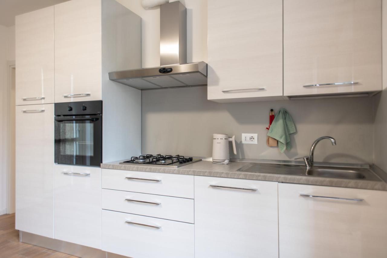 Lora Apartment,Free Private Parking, Self Check In,1 โกโม ภายนอก รูปภาพ