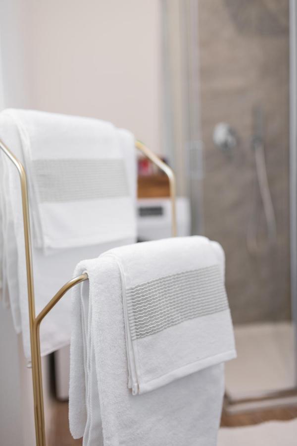 Lora Apartment,Free Private Parking, Self Check In,1 โกโม ภายนอก รูปภาพ
