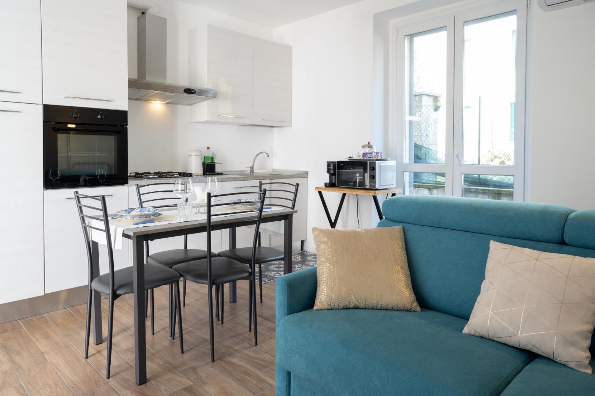 Lora Apartment,Free Private Parking, Self Check In,1 โกโม ภายนอก รูปภาพ